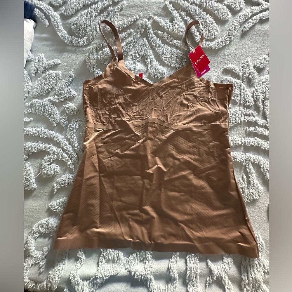 NWT SPANXshape™ Invisible Cami Size XL in Cafe au Lait Style No. 10259R